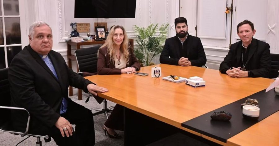 VISITA DEL PAPA. Karina Milei recibi&oacute; a la c&uacute;pula del Episcopado para avanzar en los preparativos.