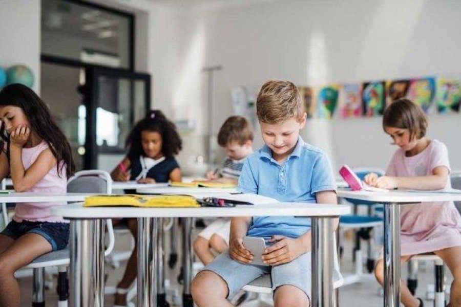Mensaje episcopal por el Mes de la Educaci&oacute;n.