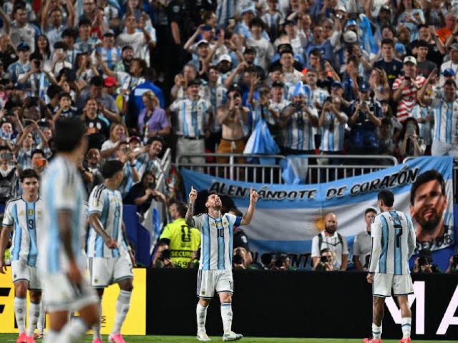 LIONEL MESSI