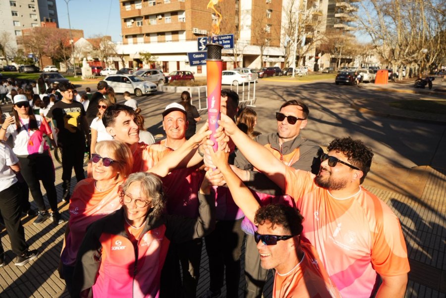 TODOS CON LA ANTORCHA SURAMERICANA. La propuesta de la jornada combin&oacute; deporte, entretenimiento y actividades para toda la familia casildense.