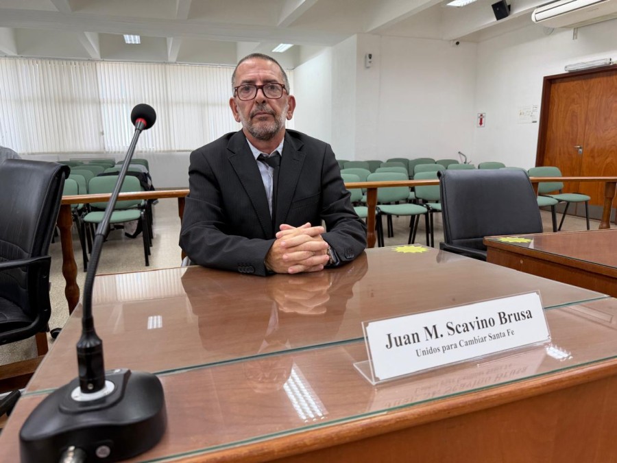 &ldquo;El Concejo tiene que controlar, pero el respeto institucional tambi&eacute;n vale cuando se controla al Ejecutivo", expres&oacute; Scavino.