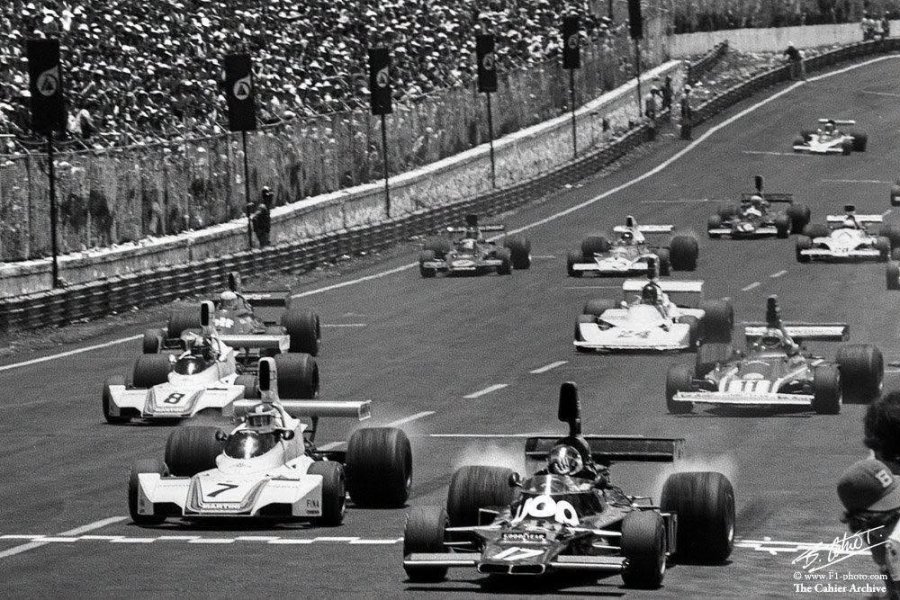 Jarier, Reutemann y Pace en la largada de Interlagos en 1975.