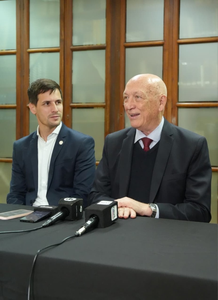 Bonfatti visit&oacute; a Viotti en su despacho de la Intendencia y luego compartieron una recorrida por las obras efectuadas para recibir a los Juegos Suramericanos. (FOTO NICO GRAMAGLIA)
