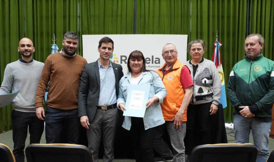 ACTO. Las escrituras permiten avanzar en la regularizaci&oacute;n dominial y consolidan el acceso definitivo a la propiedad de las familias beneficiarias.