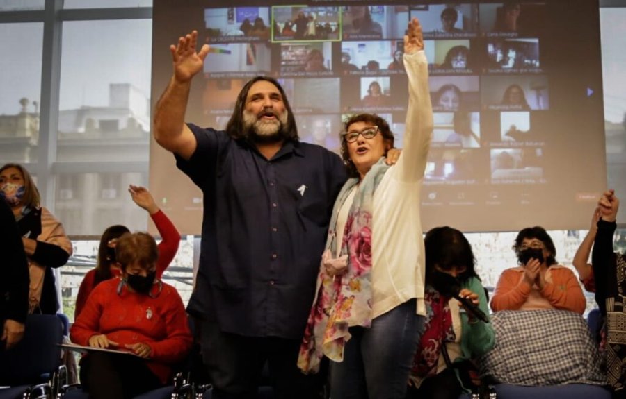 ELECCIONES SINDICALES. La lista Celeste Violeta, con Baradel y Alesso a la cabeza, se impuso de manera contundente en las elecciones nacionales de CTERA.