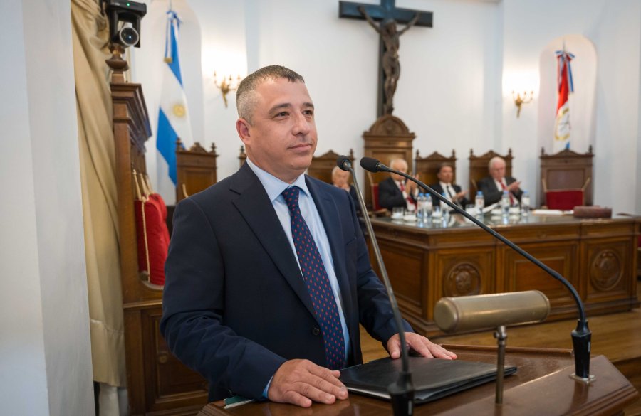 El abogado esperancino Diego Maciel al brindar su primer discurso como integrante de la Corte Suprema de Justicia de Santa Fe. (FOTO PODER JUDICIAL SANTA FE)