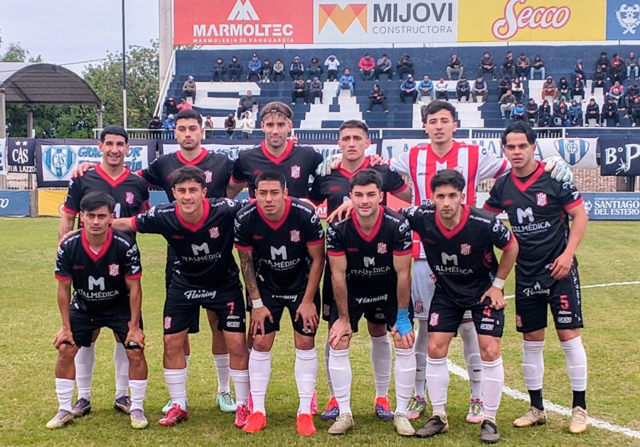 QUE TARDE! La formaci&oacute;n titular juliense en Santiago del Estero.