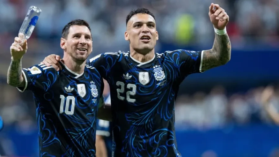 CANDIDATOS. Messi y Lautaro Martinez est&aacute;n entre los nominados.