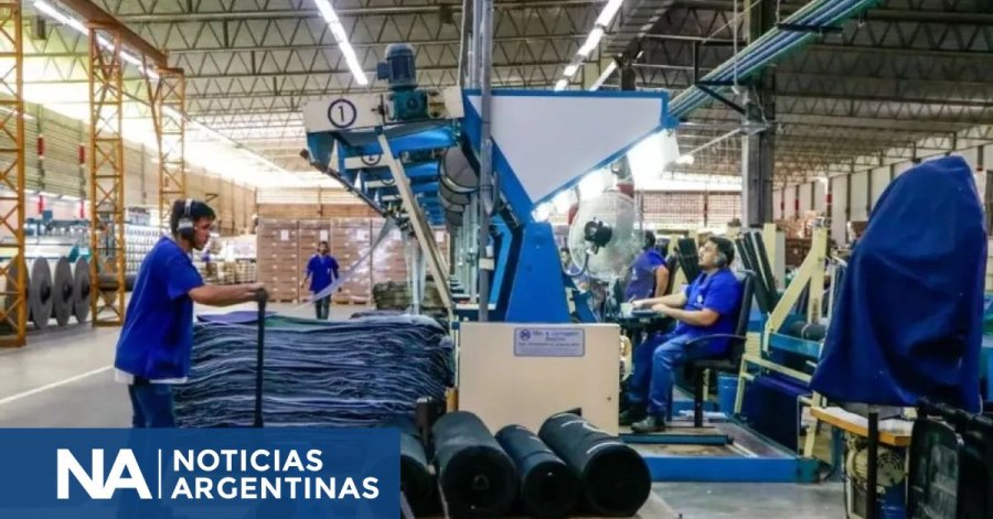 EN RETROCESO. La industria volvi&oacute; a caer en julio y profundiza la recesi&oacute;n.