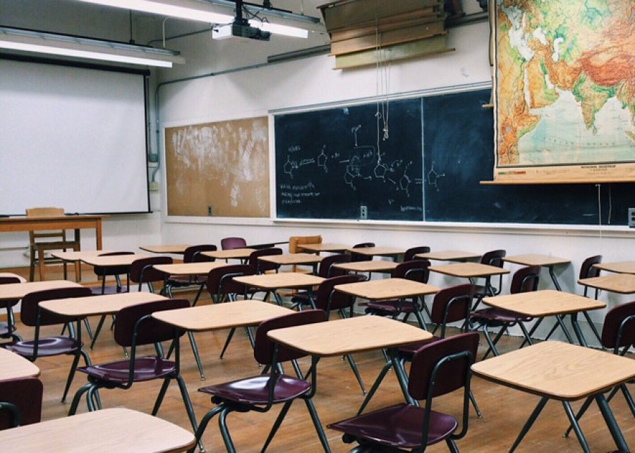 El COVID 19 vaci&oacute; las aulas en todo el mundo.