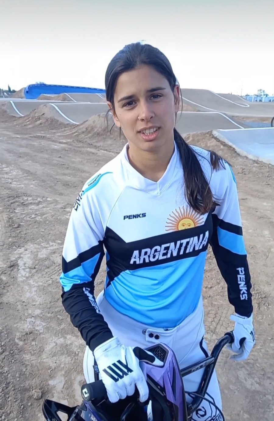 ILUSIONADA. Agustina Cavalli tras su contacto con la pista de nuestra ciudad.