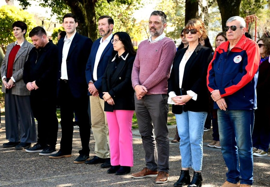 En el acto Andrea Ochat, Pablo Pinotti,Juan Astor, Jos&eacute; Delmastro, Brenda Torriri, Sebasti&aacute;n Nicolau, Laura Balduino y Jorge Rotanio.