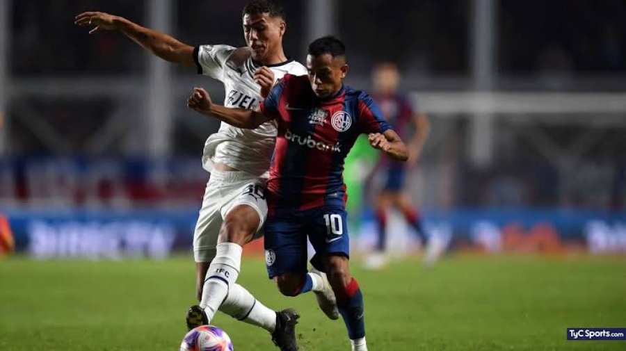 CL&Aacute;SICO DE DOMINGO, EL ROJO ANTE EL CUERVO
