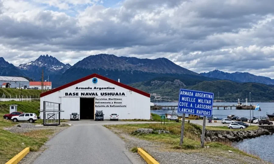 BASE NAVAL. Con una inversi&oacute;n estatal y el env&iacute;o al Congreso de la Ley de Defensa de la Soberan&iacute;a Nacional, el Ejecutivo busca reforzar el control mar&iacute;timo y el posicionamiento ant&aacute;rtico.