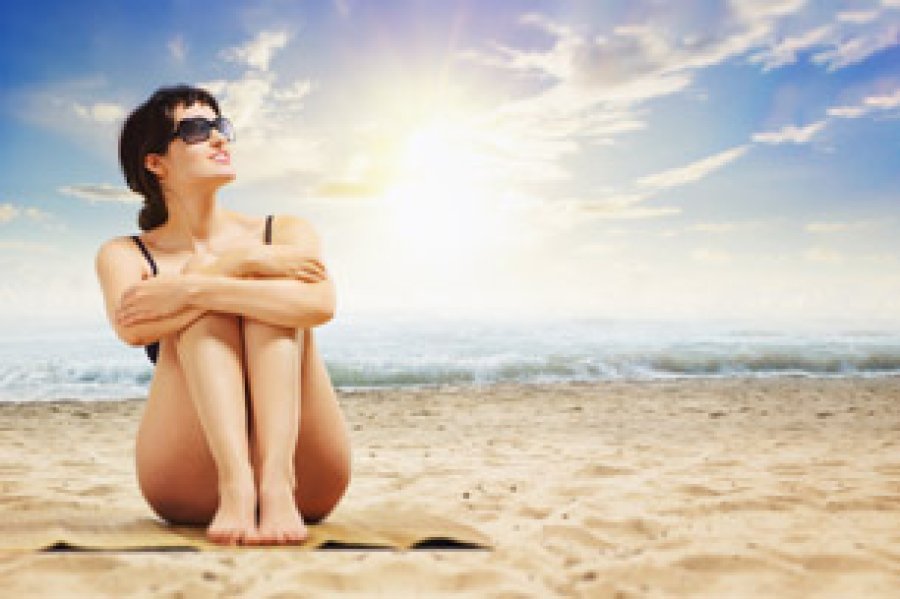 La dermatitis at&oacute;pica o eccema at&oacute;pico es una enfermedad inflamatoria cr&oacute;nica de la piel, caracterizada por una picaz&oacute;n intensa en cualquier parte del cuerpo, asociada con lesiones cut&aacute;neas y heridas.