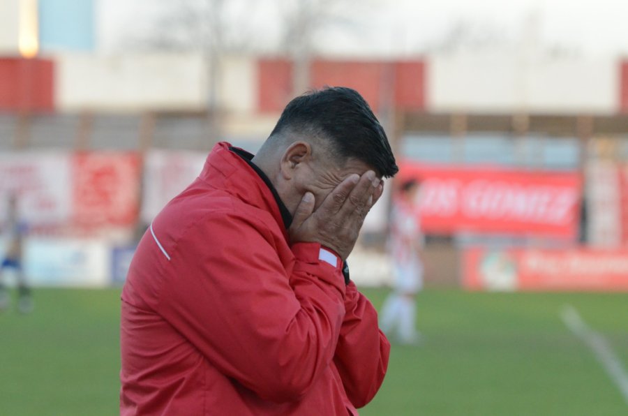 DE NO CREER. Al Le&oacute;n no le sali&oacute; nada y dej&oacute; escapar la chance, como lo lament&oacute; el DT.