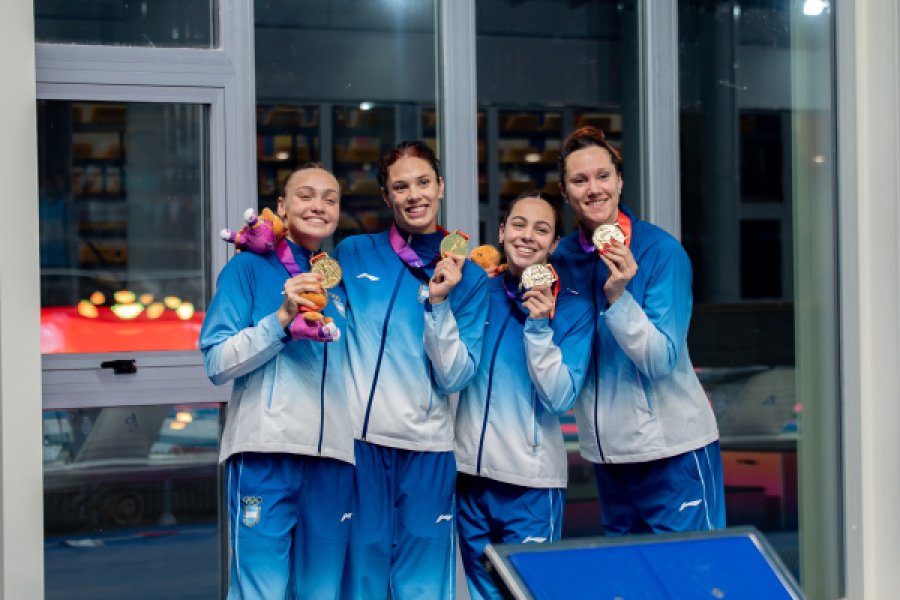 FELICES. Las integrantes argentinas de la posta de oro.