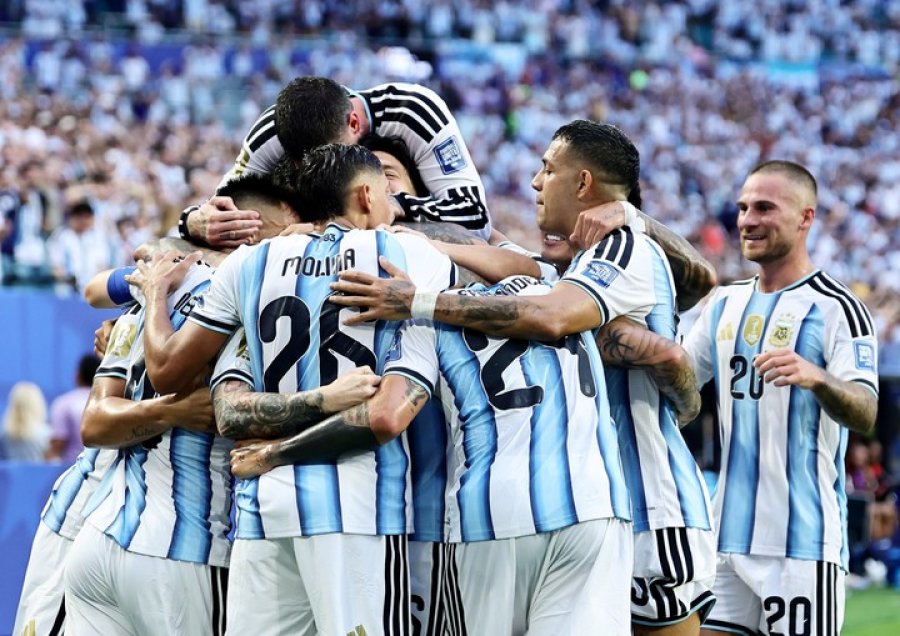 EXPECTATIVA. Se esperan los anuncios oficiales de la AFA para que los hinchas disfruten del &uacute;ltimo partido de Messi con Argentina.