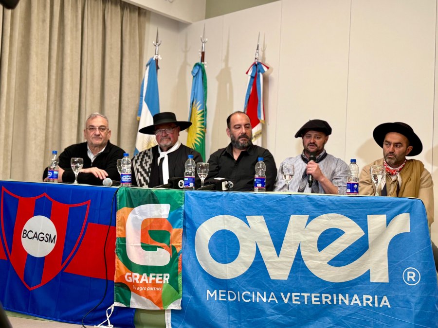 Un momento de la reuni&oacute;n informativa.