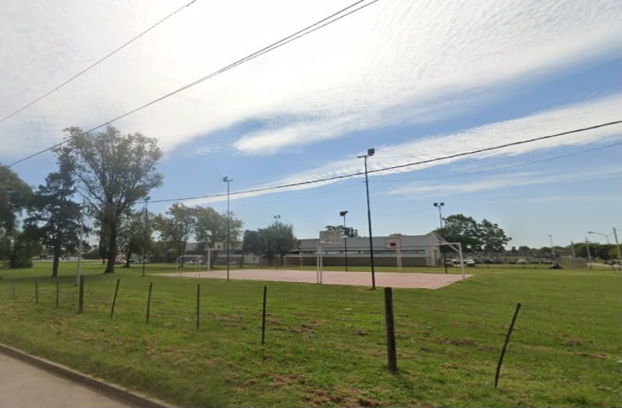 El play&oacute;n tiene su origen en un convenio firmado en 1998 entre la Municipalidad y la firma Carlos y Am&eacute;rico Grossi S.A.