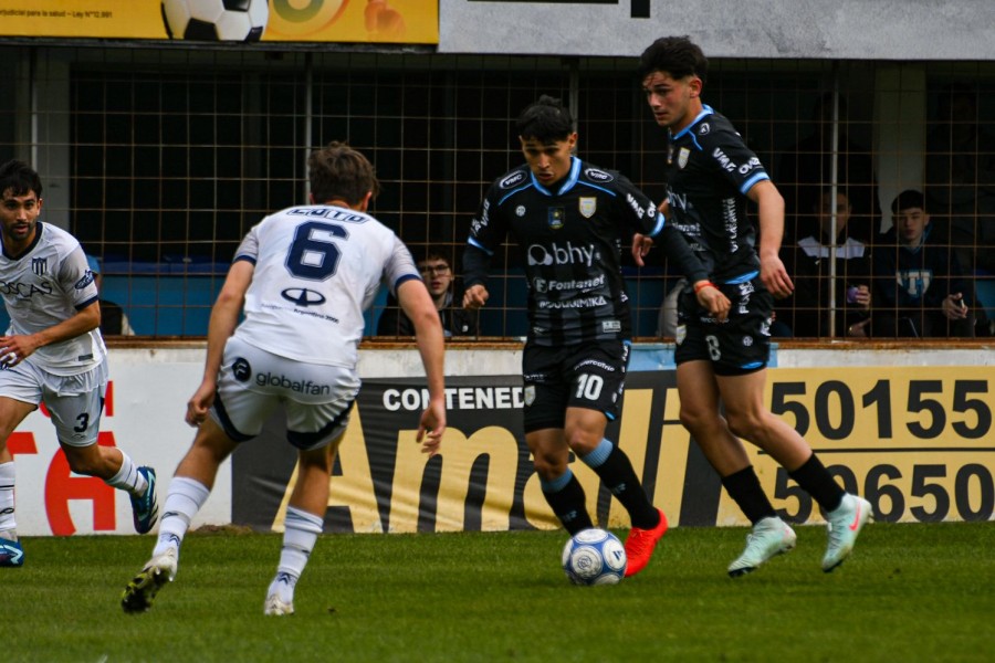 OBANDO, UNO DE LOS QUE REGRESA AL 11 TITULAR