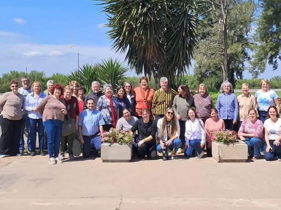 El grupo que particip&oacute; del encuentro.