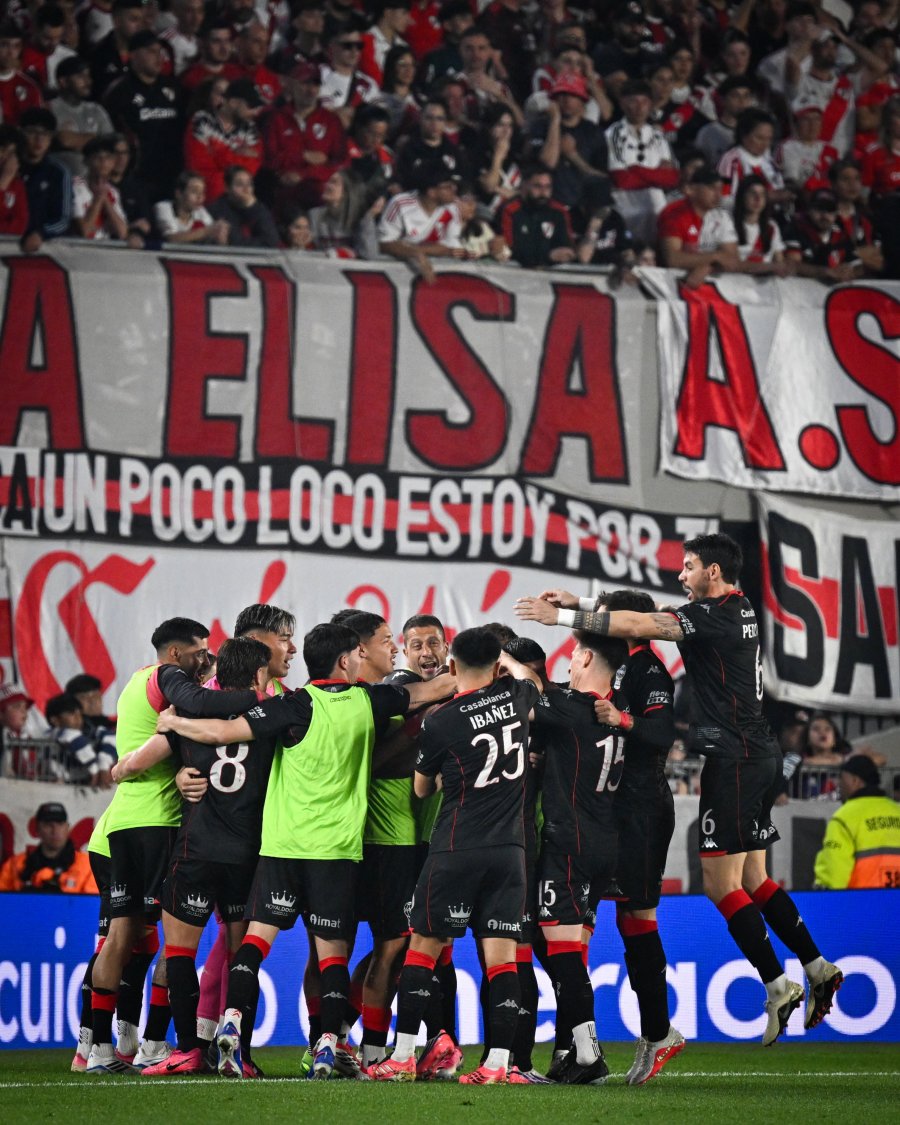 VA SUBIENDO. El Globo fren&oacute; la recuperaci&oacute;n de River.