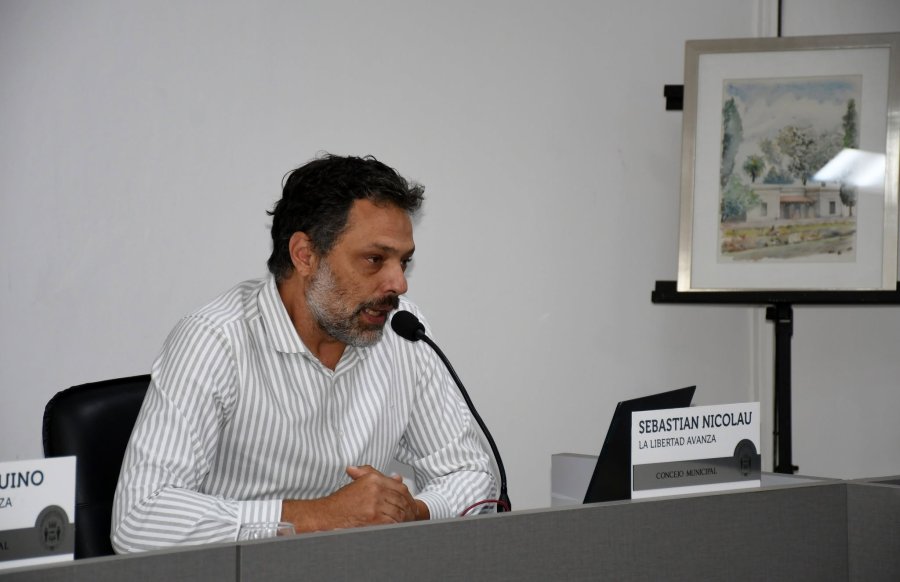 Sebasti&aacute;n Nicolau en su banca.