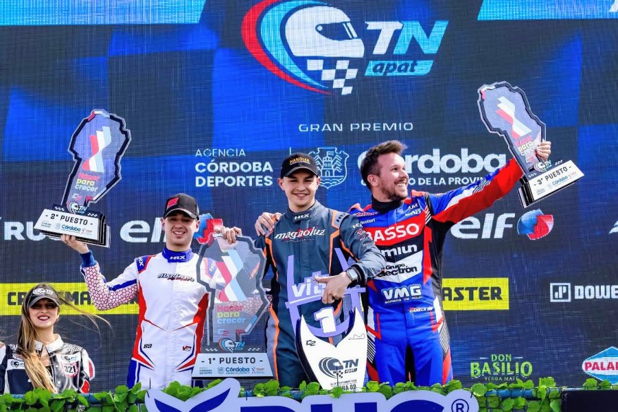 Valentino Quattrocchi (2&deg;), Gast&oacute;n Iansa (1&deg;) y Juani Canela (3&deg;) en el podio.