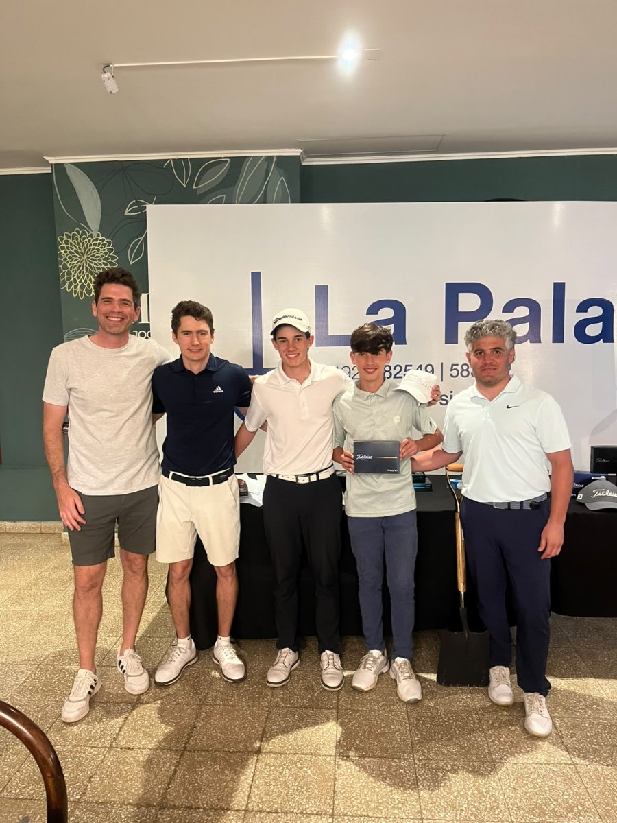 ENTREGA DE PREMIOS. El torneo convoc&oacute; a numerosos golfistas de todas las categor&iacute;as.