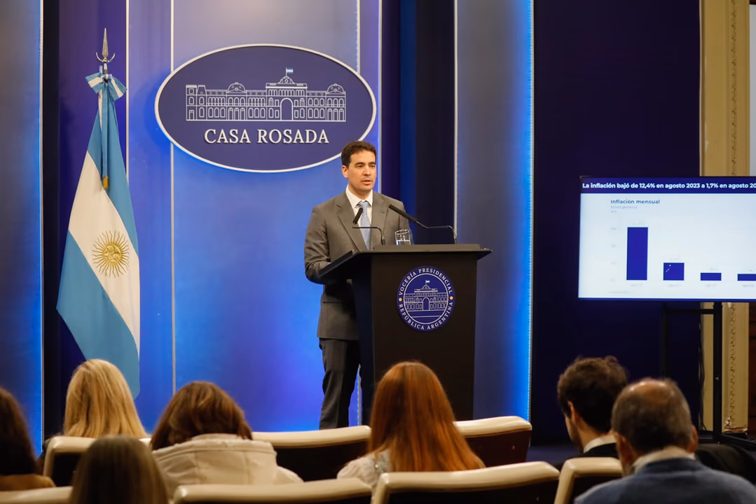 Adri&aacute;n Ravier, vocero presidencial, en su habitual conferencia de prensa de los martes.