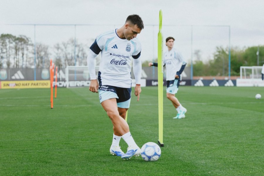 LA SELECCI&Oacute;N TRABAJA EN EZEIZA