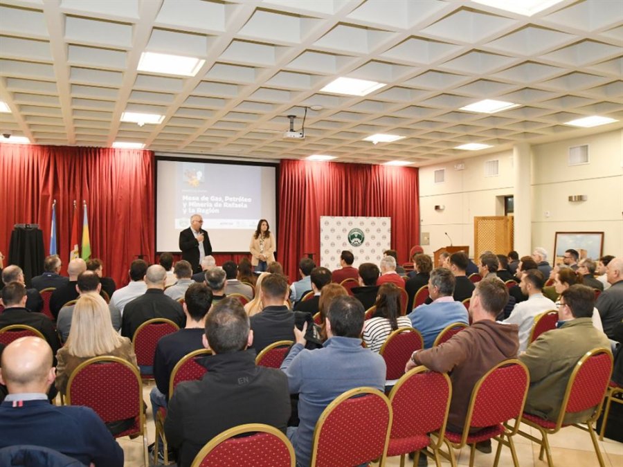 REUNION. La jornada reuni&oacute; a empresas proveedoras y potenciales proveedoras, instituciones y otros actores vinculados al desarrollo productivo de la ciudad y la zona.