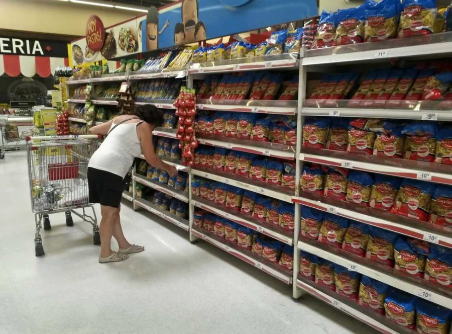 Comercio fue uno de los sectores que m&aacute;s cay&oacute; en julio.