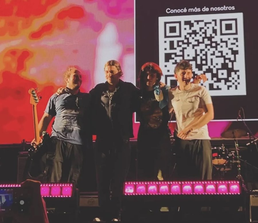 4to Tiempo cerr&oacute; la actividad del Fan Fest del jueves por la noche en Rafaela. (FOTO IG 4TO TIEMPO)