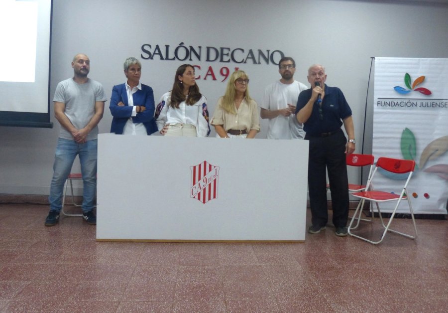 ACTIVIDAD TRASCENDENTE. Se realiz&oacute; en el Sal&oacute;n Decano.