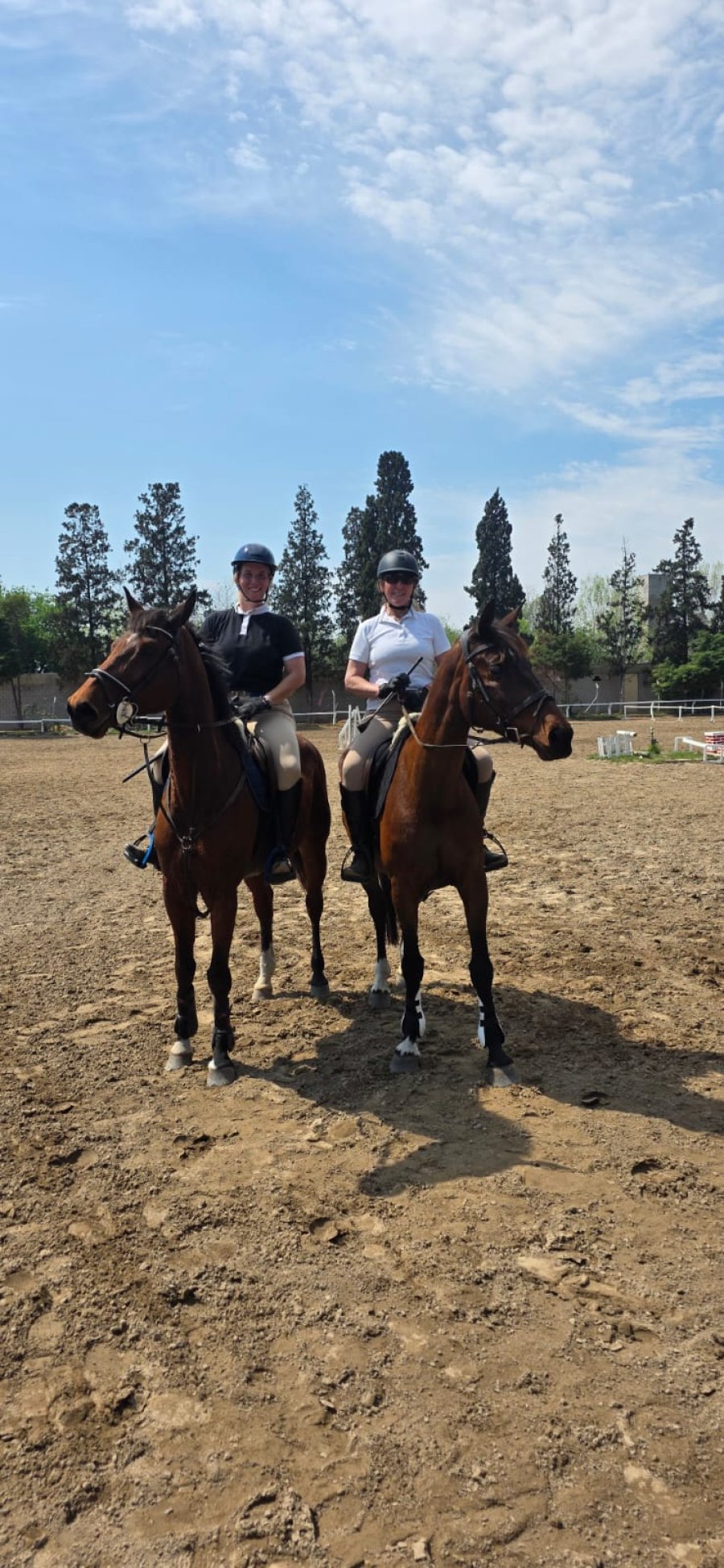 Las flamantes auxiliares de pista.