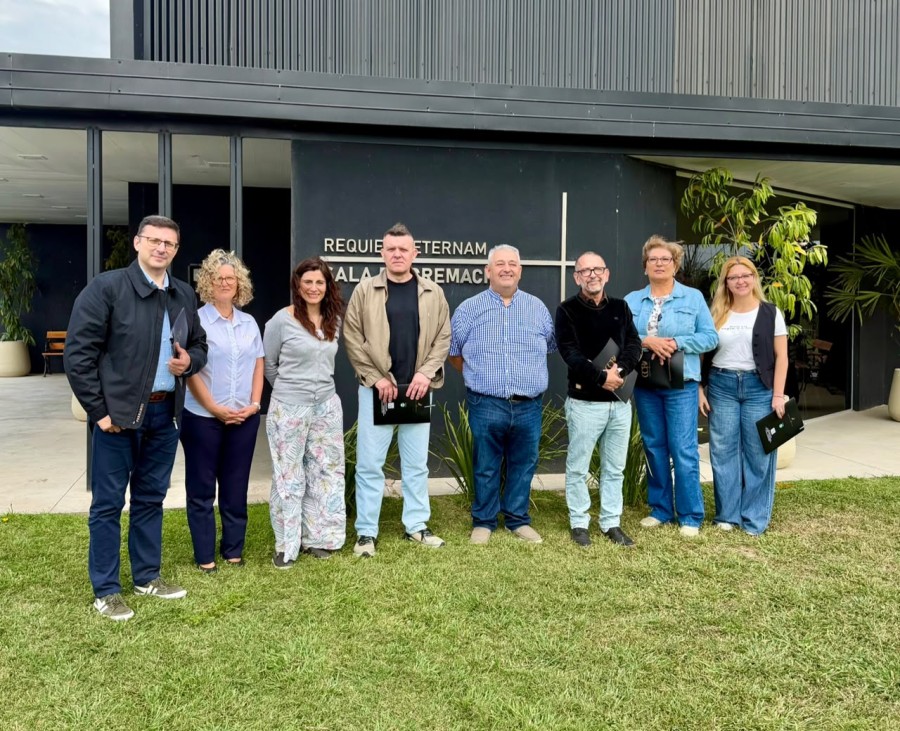 El Concejo Municipal de Rafaela recorri&oacute; las instalaciones de la Cocher&iacute;a y Crematorio Ecoparque.
